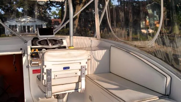 Slide: The Image of Luhrs 29 Open 2000 - 7