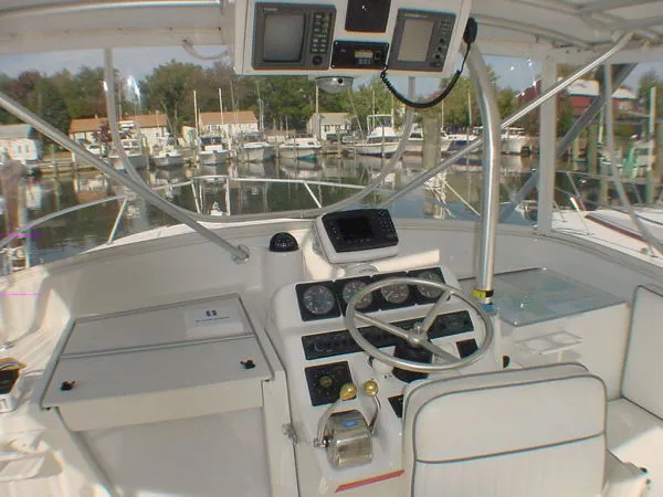 Slide: The Image of Luhrs 29 Open 2000 - 8