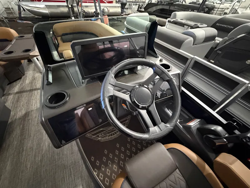 Slide: The Image of Bennington M Series 22 M-Fast Back Quad Bench 2026 - 8