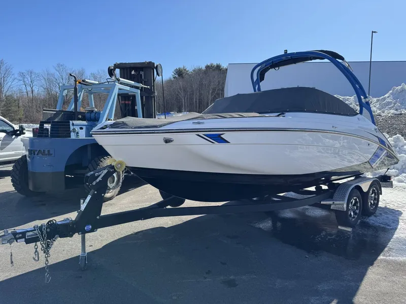 Slide: The Image of Yamaha 212X 2019 - 4