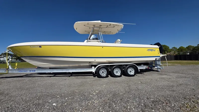 The Image of Intrepid 323 2009 - 0