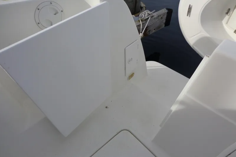 Slide: The Image of 2001 Bayliner 3488 Command Bridge Motoryacht deck detail near dock. - 19