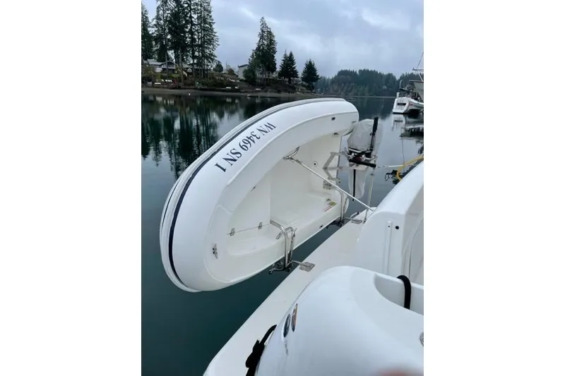 Slide: The Image of Bow thruster on 2001 Bayliner 3488 Command Bridge Motoryacht hull. - 6