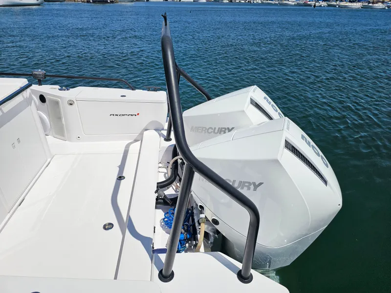 Slide: The Image of Axopar 28 Cabin 2021 - 20