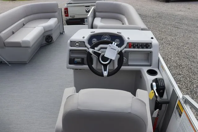 Slide: The Image of Godfrey XPERIENCE 2286 SFLX W/150HP 2026 - 9