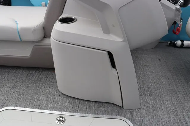 Slide: The Image of Godfrey SWEETWATER 2286 SFL W/150HP 2025 - 24