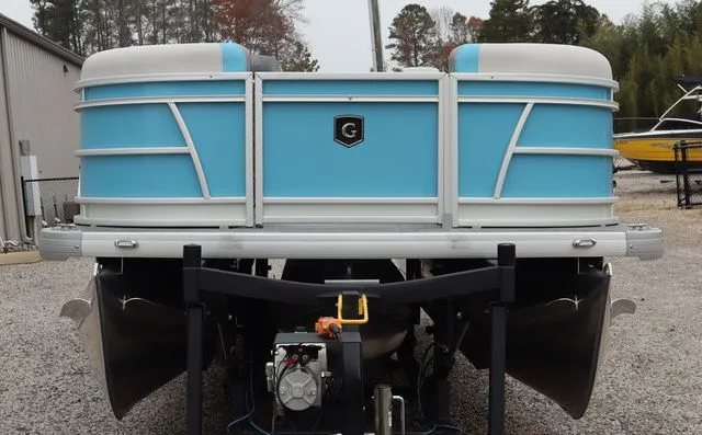 Slide: The Image of Godfrey SWEETWATER 2286 SFL W/150HP 2025 - 3