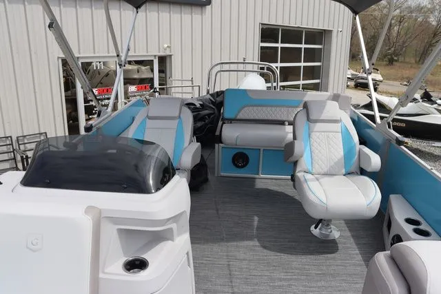 Slide: The Image of Godfrey SWEETWATER 2286 SFL W/150HP 2025 - 35