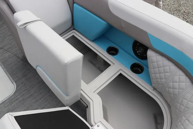 Slide: The Image of Godfrey SWEETWATER 2286 SFL W/150HP 2025 - 39