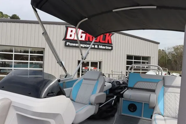 Slide: The Image of Godfrey SWEETWATER 2286 SFL W/150HP 2025 - 51