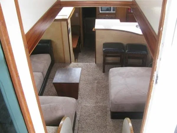 Slide: The Image of Uniflite 48 Motor Yacht 1972 - 8