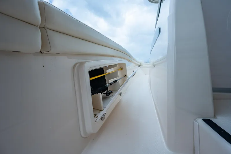 Slide: The Image of Grady White 45 Pura Vida - Exterior Cockpit - 24