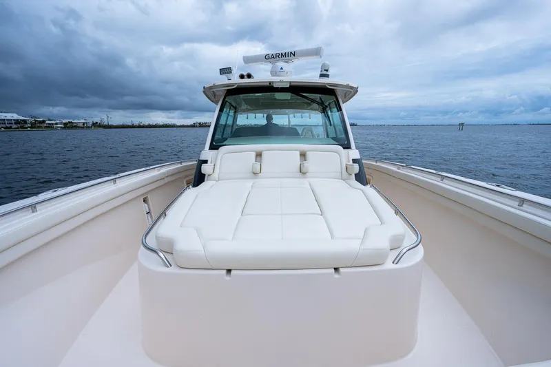 Slide: The Image of Grady White 45 Pura Vida - Exterior Bow - 9
