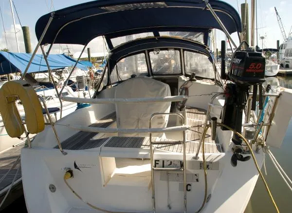 Slide: The Image of Dufour 325 Grand Large 2006 - 3