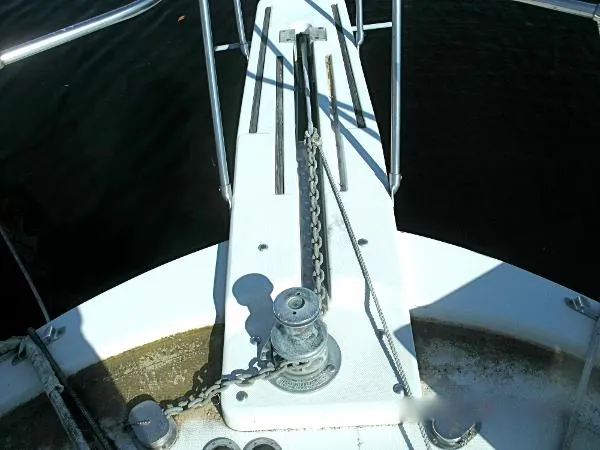 Slide: The Image of Uniflite 48 Yacht Fisherman 1982 - 4