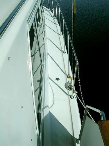 Slide: The Image of Uniflite 48 Yacht Fisherman 1982 - 7