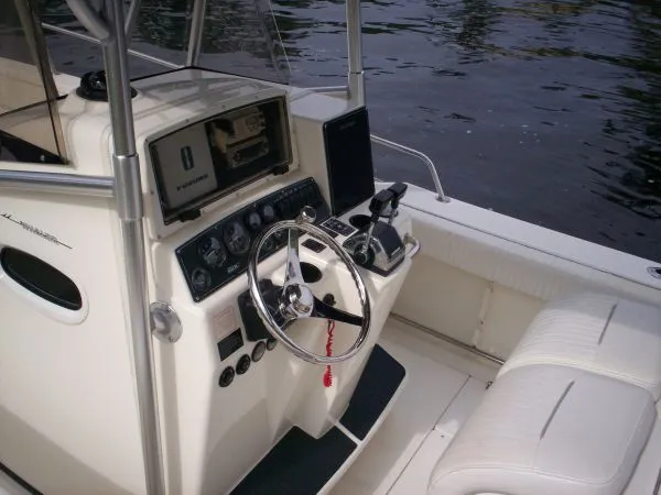 Slide: The Image of Boston Whaler outrage 26 1998 - 3