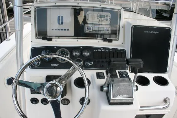 Slide: The Image of Boston Whaler outrage 26 1998 - 5