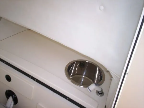 Slide: The Image of Boston Whaler outrage 26 1998 - 7