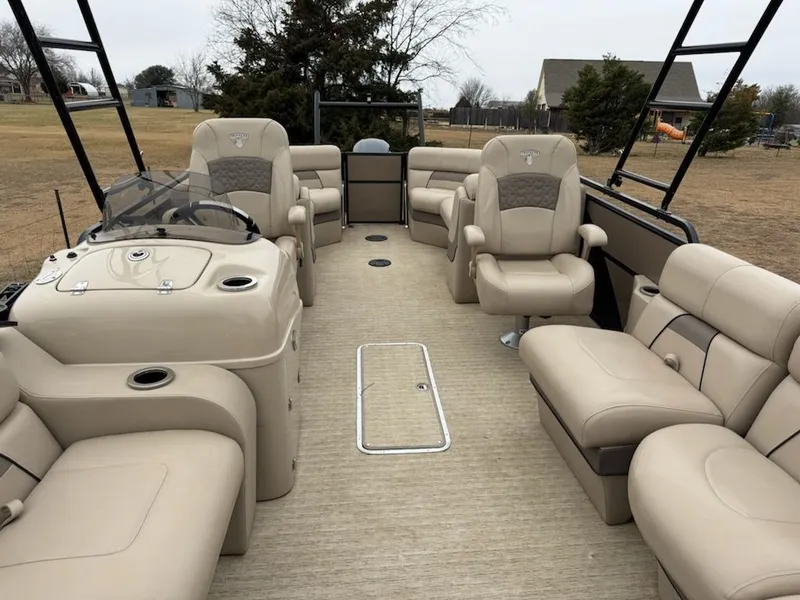 Slide: The Image of Trifecta 21 RFS SS 2019 - 3