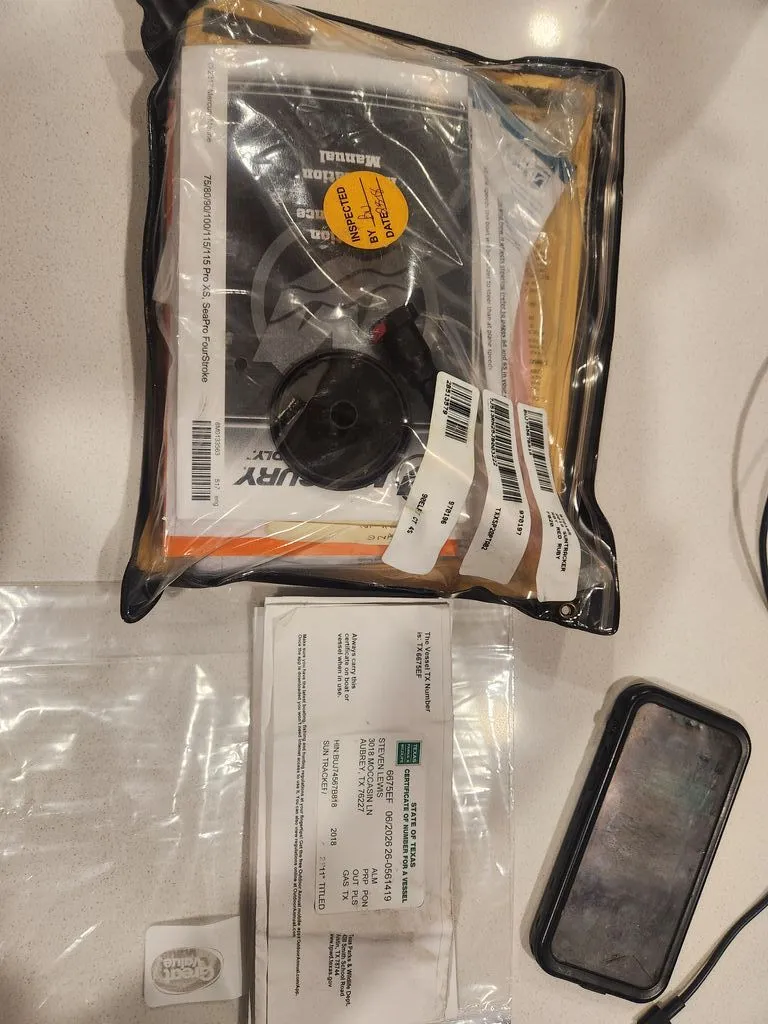 Slide: The Image of Tracker 20 DLX 2018 - 7