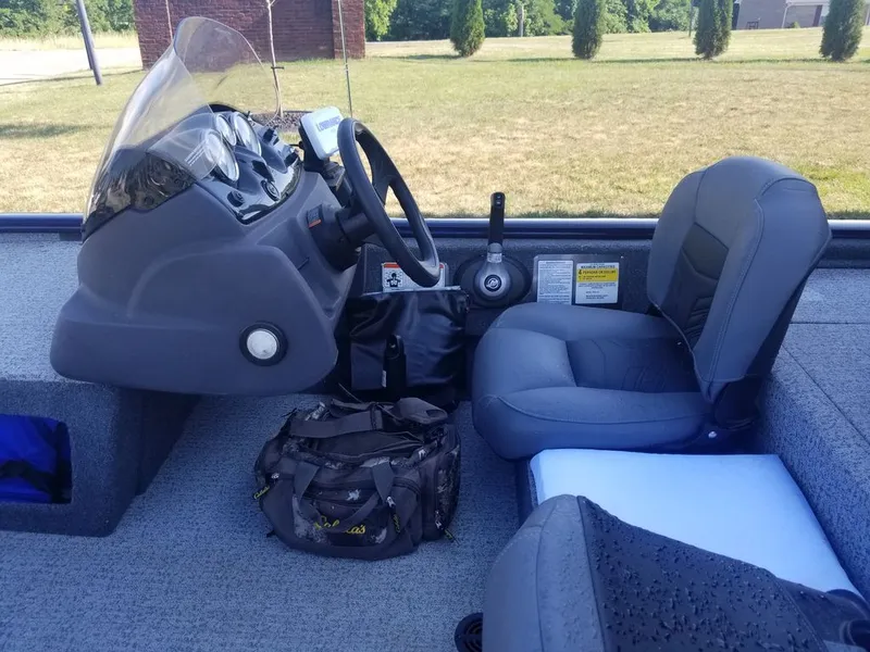 Slide: The Image of Tracker PRO 2020 - 3