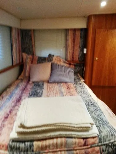 Slide: The Image of Silverton 352 Motor Yacht 1999 - 6