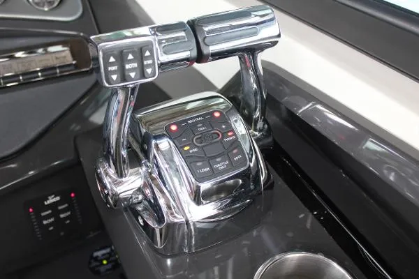 Slide: The Image of Monterey 328 Super Sport 2011 - 11