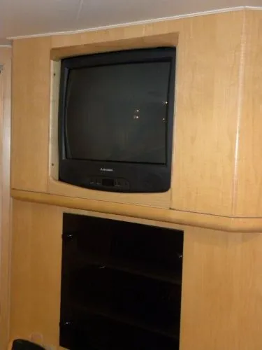 Slide: The Image of Hatteras 60 Convertible 1998 - 10