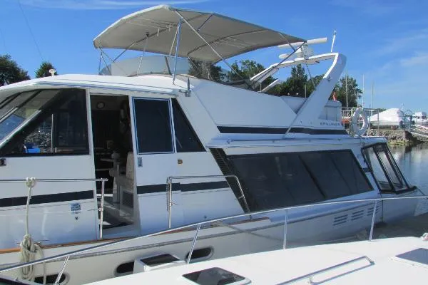 Slide: The Image of Bayliner 4588 Pilothouse MY 1990 - 7