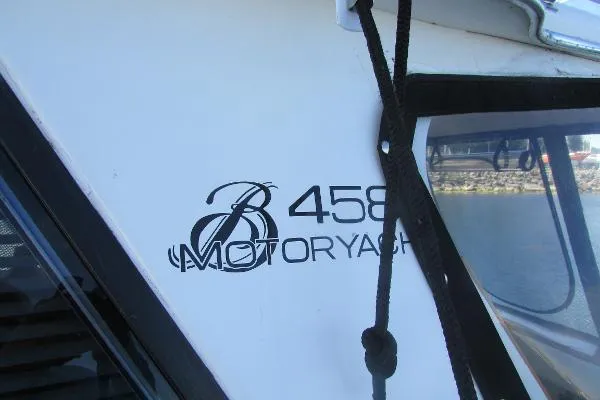Slide: The Image of Bayliner 4588 Pilothouse MY 1990 - 9