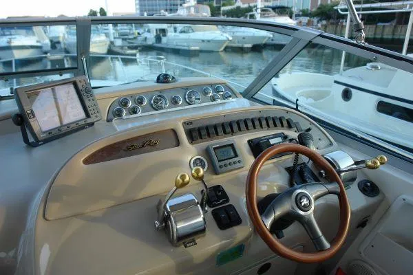 Slide: The Image of Sea Ray 310 Sundancer 1998 - 6
