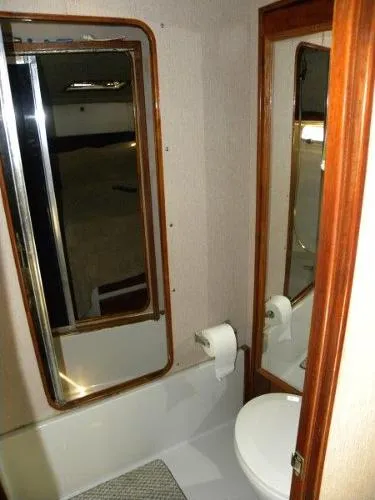Slide: The Image of Bayliner 38 MOTOR YACHT 1986 - 10