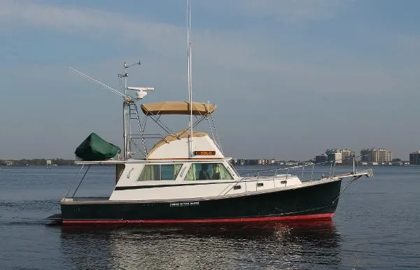 Slide: The Image of Wilbur Flybridge Cruiser BR4422 1988 - 0