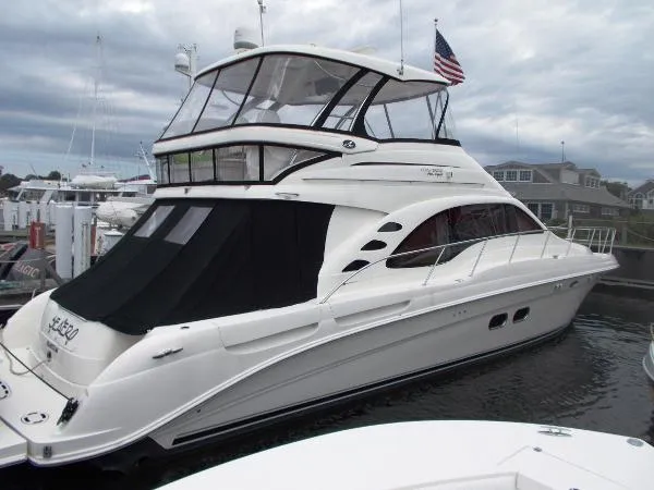 Slide: The Image of Sea Ray 580 Sedan Bridge 2010 - 2