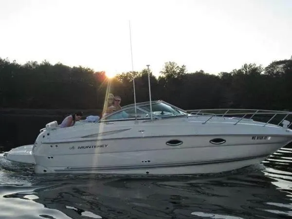 Slide: The Image of Monterey 250 Cruiser 2006 - 0