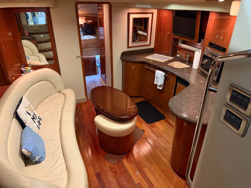 Slide: The Image of Sea Ray 44 Sundancer 2006 - 25