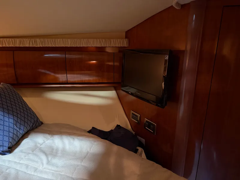 Slide: The Image of Sea Ray 44 Sundancer 2006 - 34