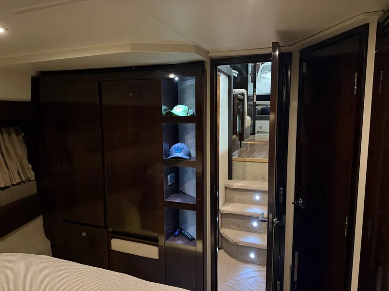 Slide: The Image of Sea Ray Sundancer 400 2017 - 29