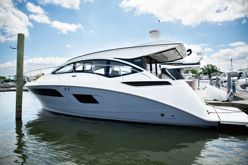 Slide: The Image of Interior view of a 2017 Sea Ray Sundancer 400 yacht bathroom. - 39