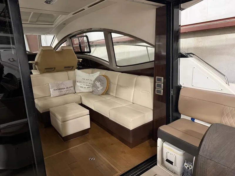 Slide: The Image of Sea Ray Sundancer 400 2017 - 6