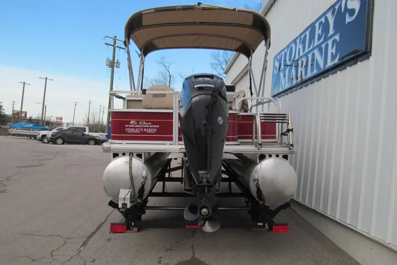 Slide: The Image of 2023 Sun Tracker Bass Buggy 18 DLX pontoon boat at Stokley's Marine. - 3