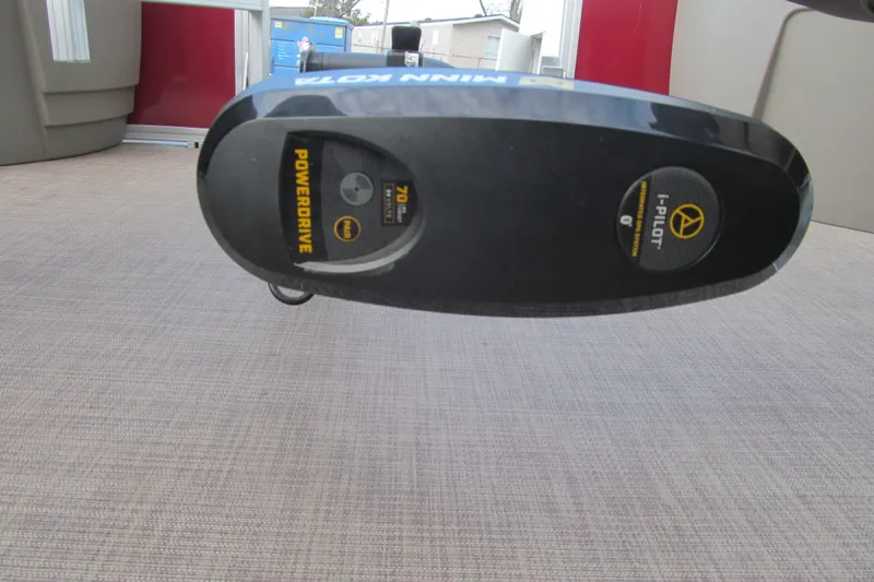 Slide: The Image of Minn Kota PowerDrive motor on 2023 Sun Tracker Bass Buggy 18 DLX boat. - 7