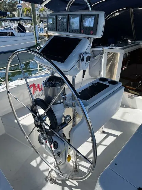 Slide: The Image of Catalina 36 MkII 2000 - 30
