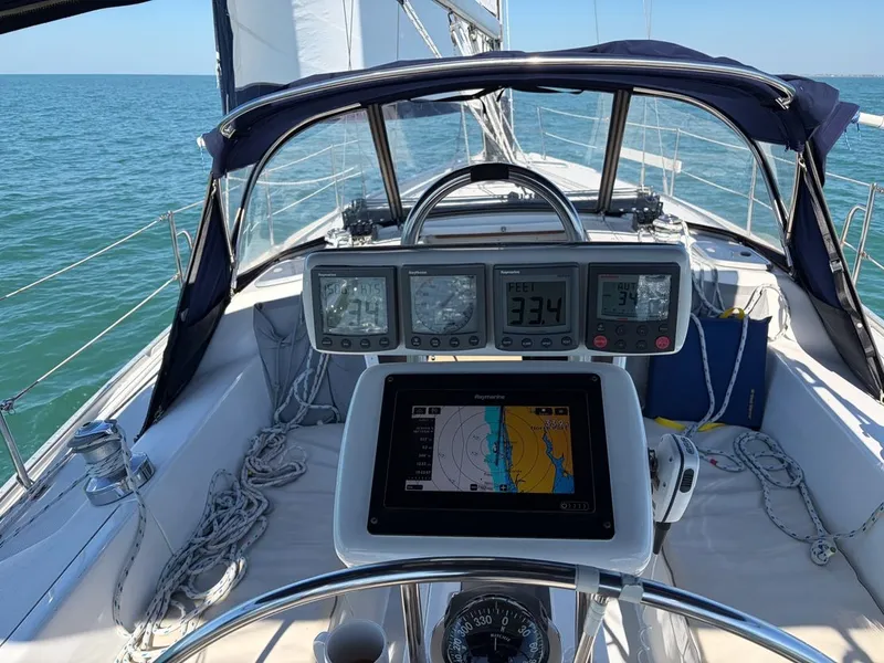 Slide: The Image of Catalina 36 MkII 2000 - 32
