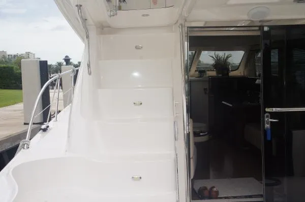 Slide: The Image of Sea Ray 52 Sedan Bridge 2008 - 9