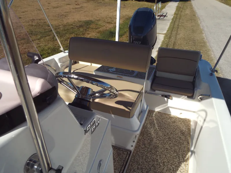 Slide: The Image of NauticStar 1810 NauticBay 2018 - 5