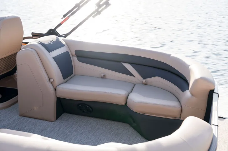 Slide: The Image of Barletta Cabrio 22 Q 2026 - 2