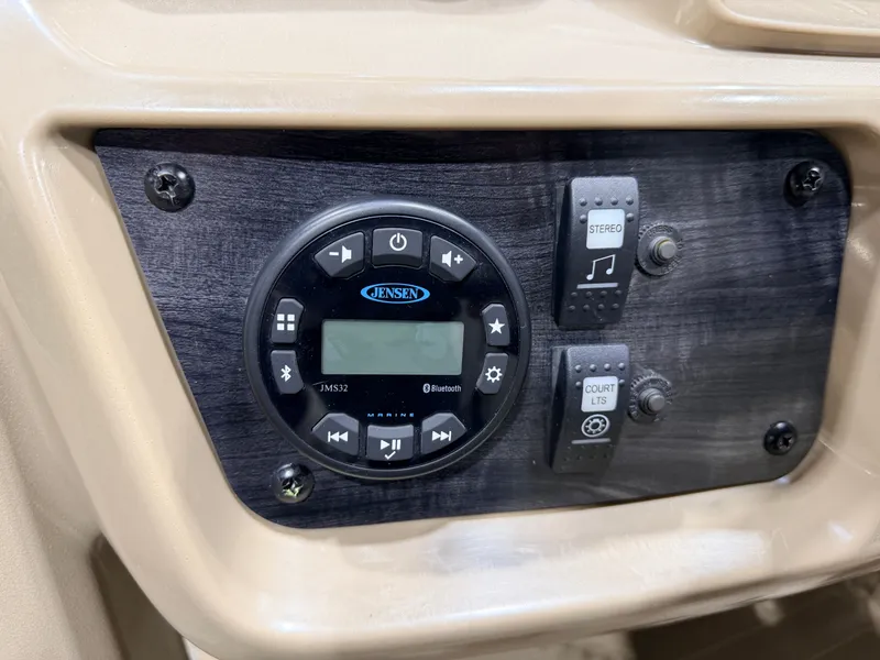 Slide: The Image of Starcraft LX 20 Fish & Cruise Pontoon 2022 - 21