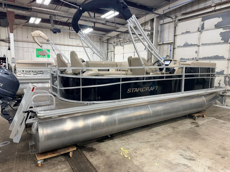 Slide: The Image of Starcraft LX 20 Fish & Cruise Pontoon 2022 - 45